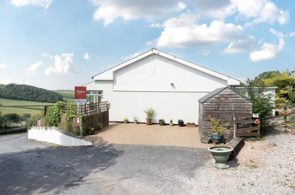 1306952-18-684bfb...