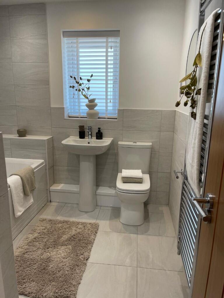 Main Bathroom