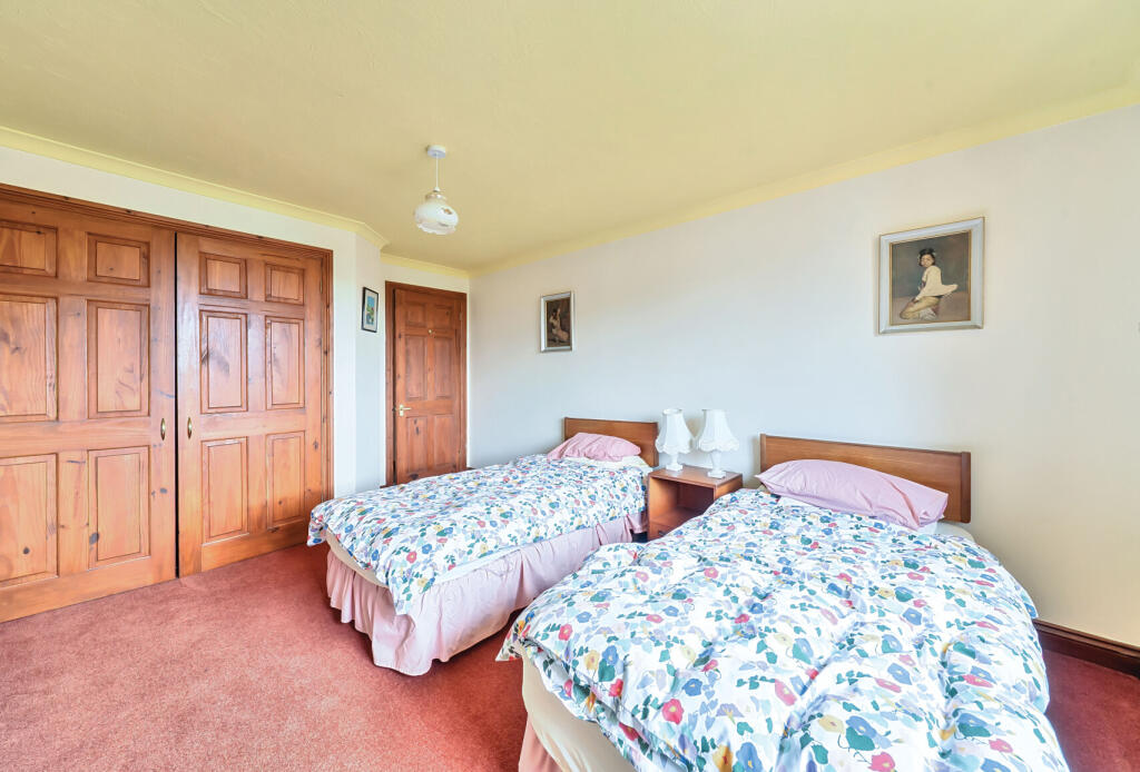 1328872-9-68879d5...