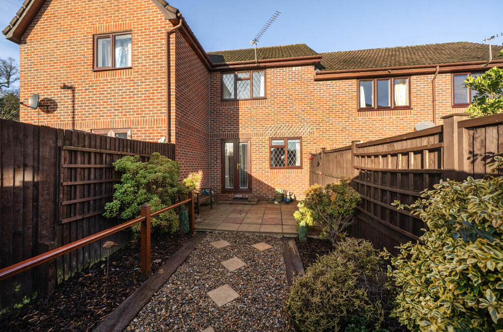 1395681-4-695e34c...