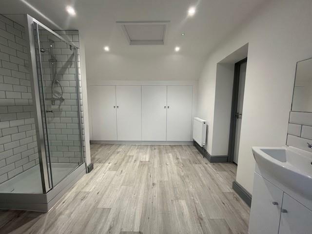 ensuite 2