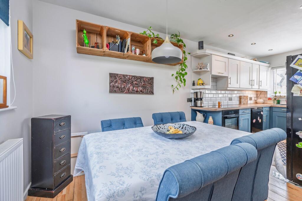 Dining Area &amp; Kitchen