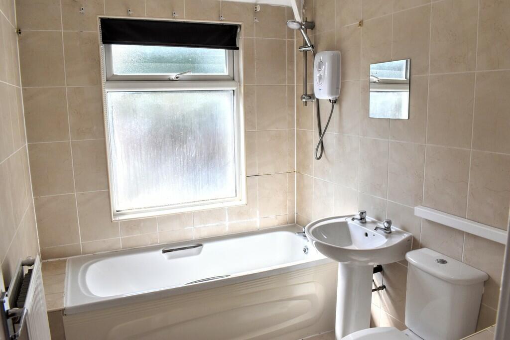 Upper Bathroom