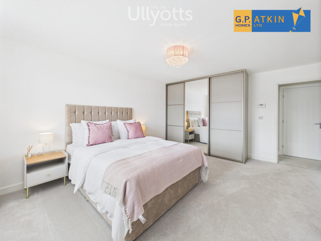Master Bedroom st...