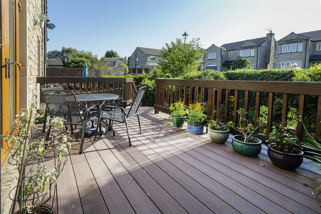 Bramleys Estate Agents - Long Lane - Honley (48).j