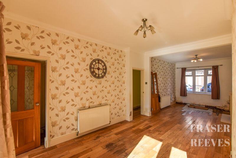 LIVING ROOM / DINING ROOM