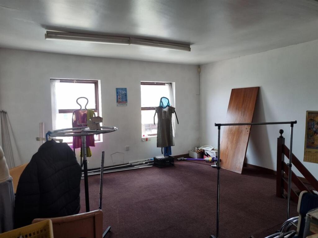 WhatsApp Image 2024-05-27 at 09.41.30 (1).jpeg