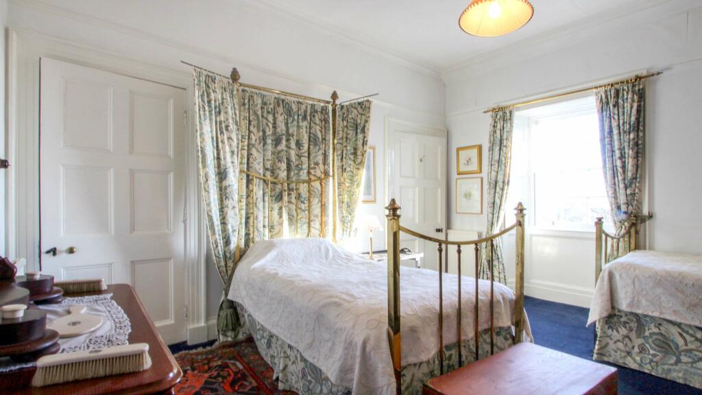 Bedroom 4 (Double)