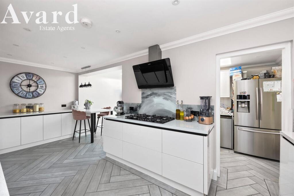 Millcross Road, 17-018.JPG