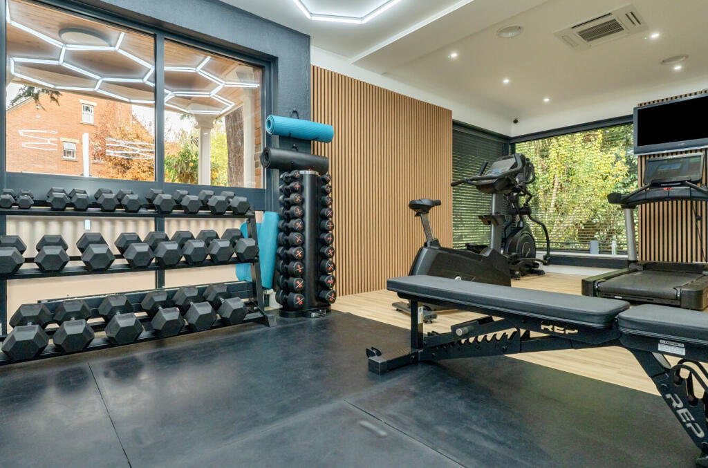 1365613-13-68f244...