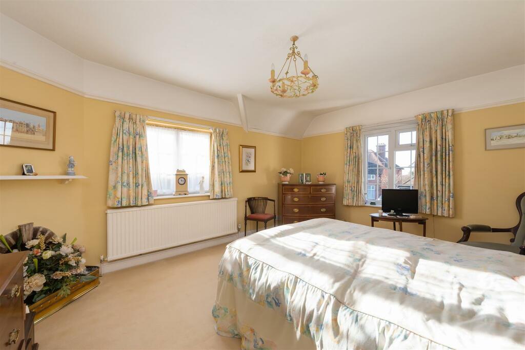 Dence Park, Herne Bay