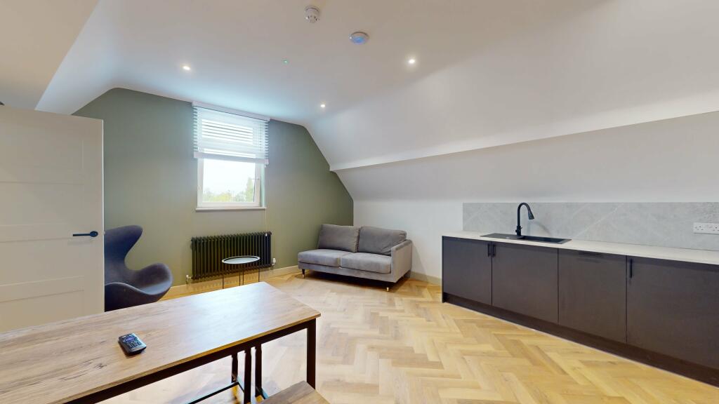 Flat-5-59-Forest-Roa