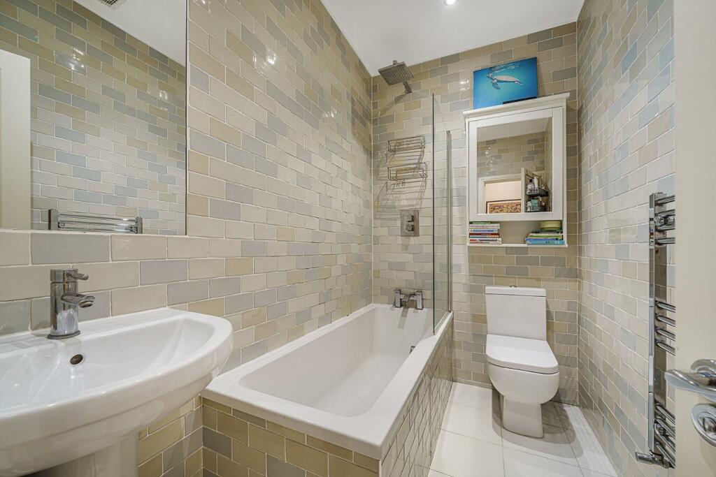 Bathroom.JPG