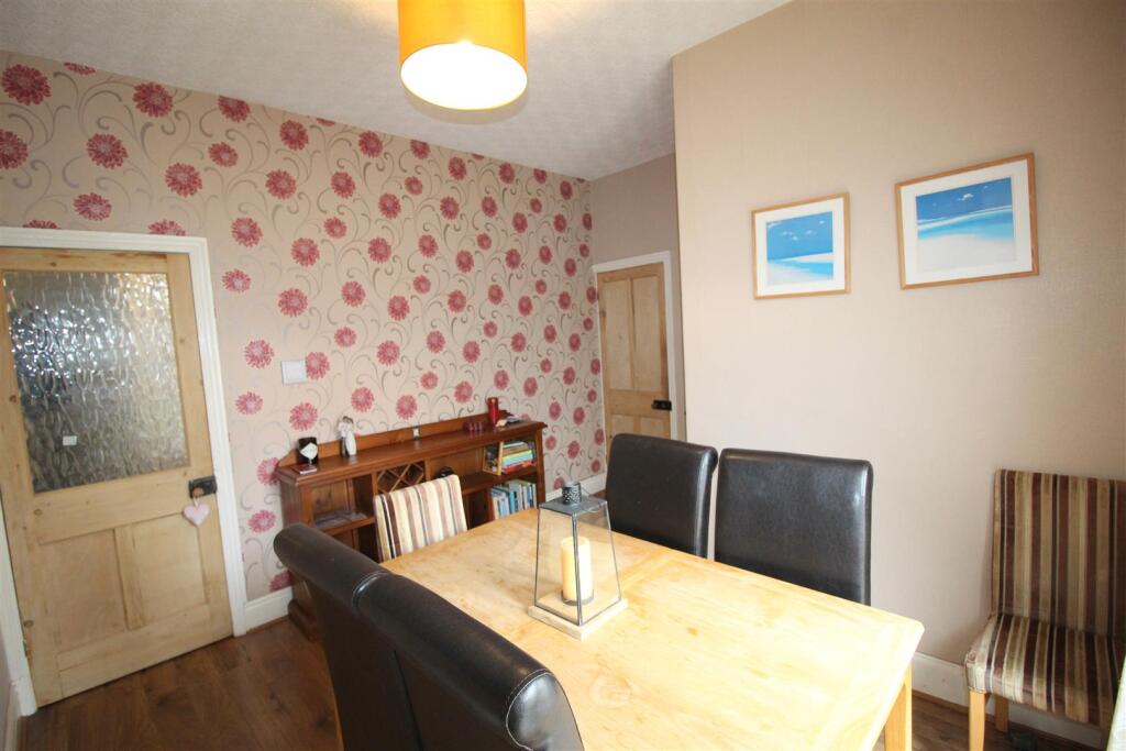 Cartmell Road, 13 Dining Room 1.JPG