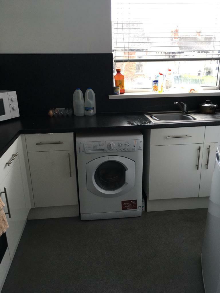 38) 568a Beverley Road Kitchen 15.07.2020.jpg