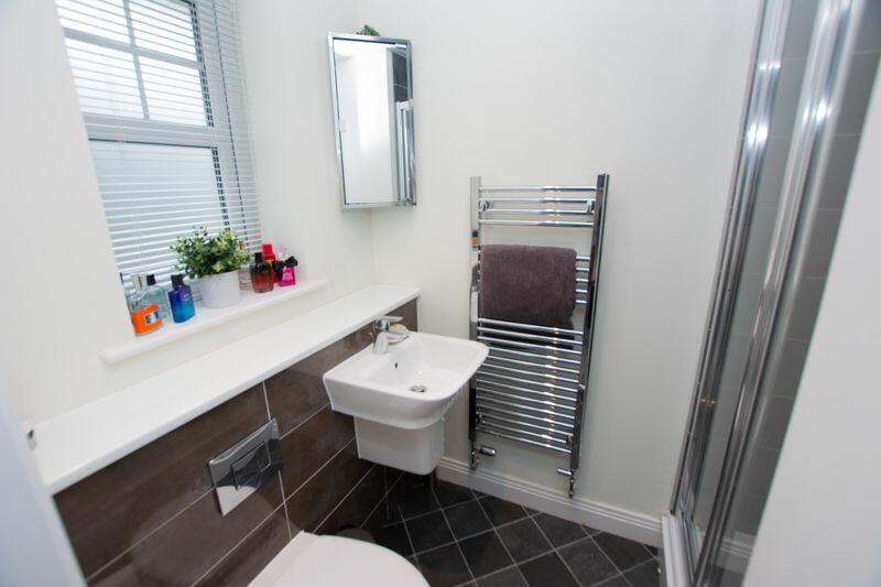 Ensuite