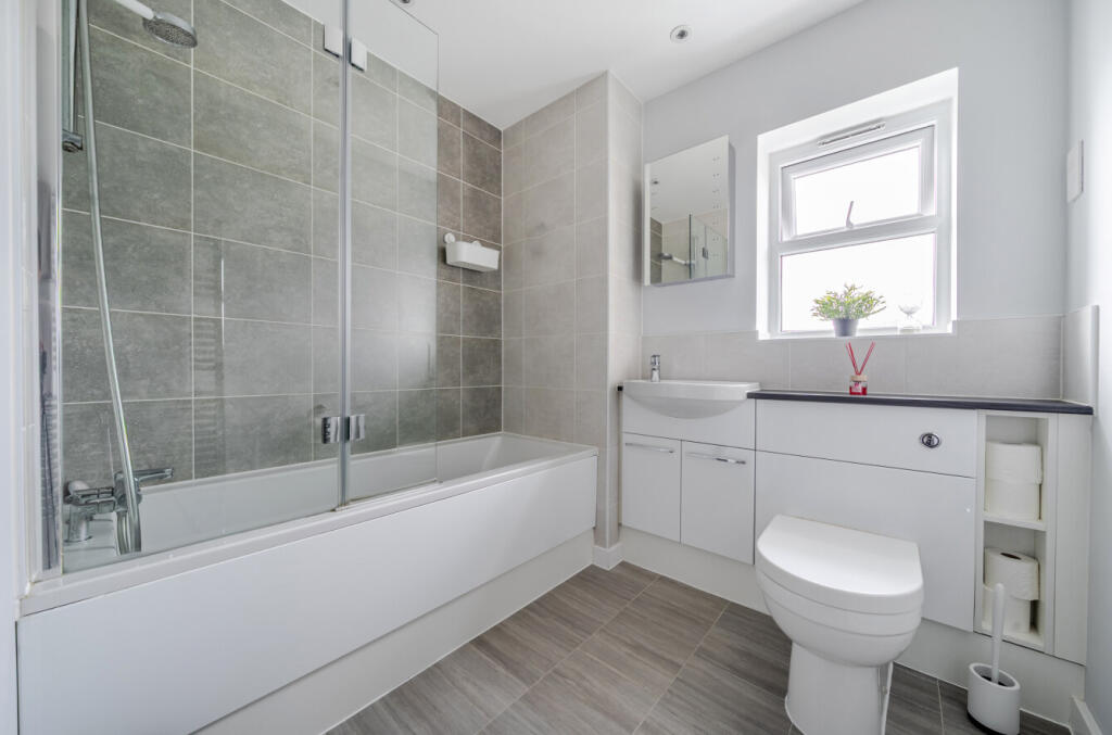 1377370-12-690caf...