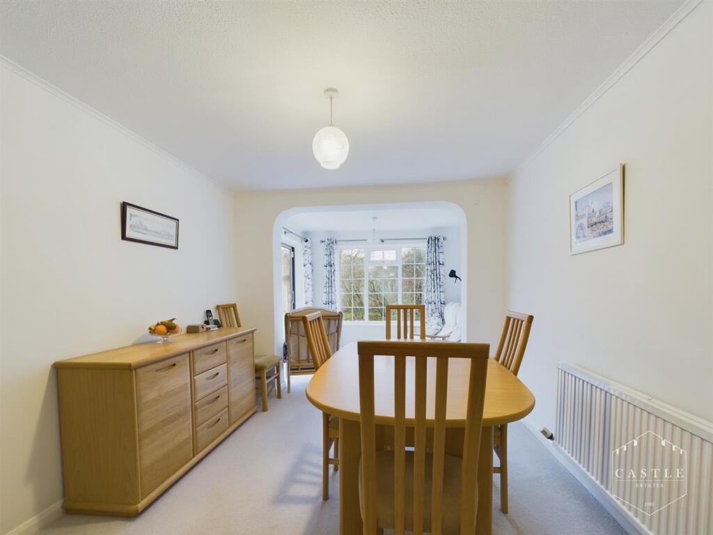 DINING ROOM/GARDEN ROOM