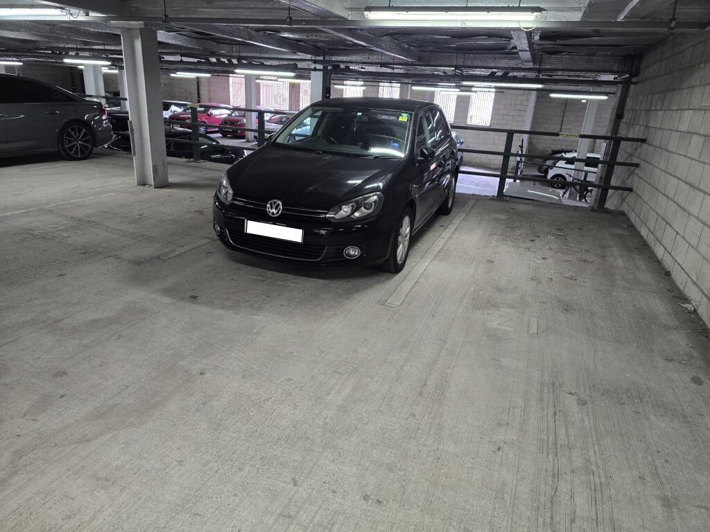 Int Car-min T202512031028.jpg