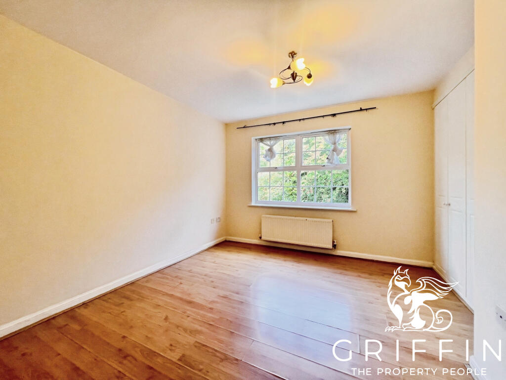 c4d532f9master20bedroom2