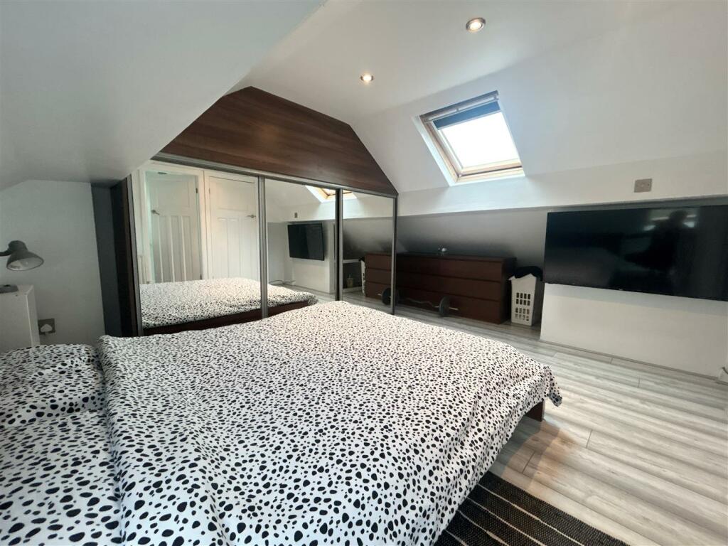 Bedroom 3.jpg