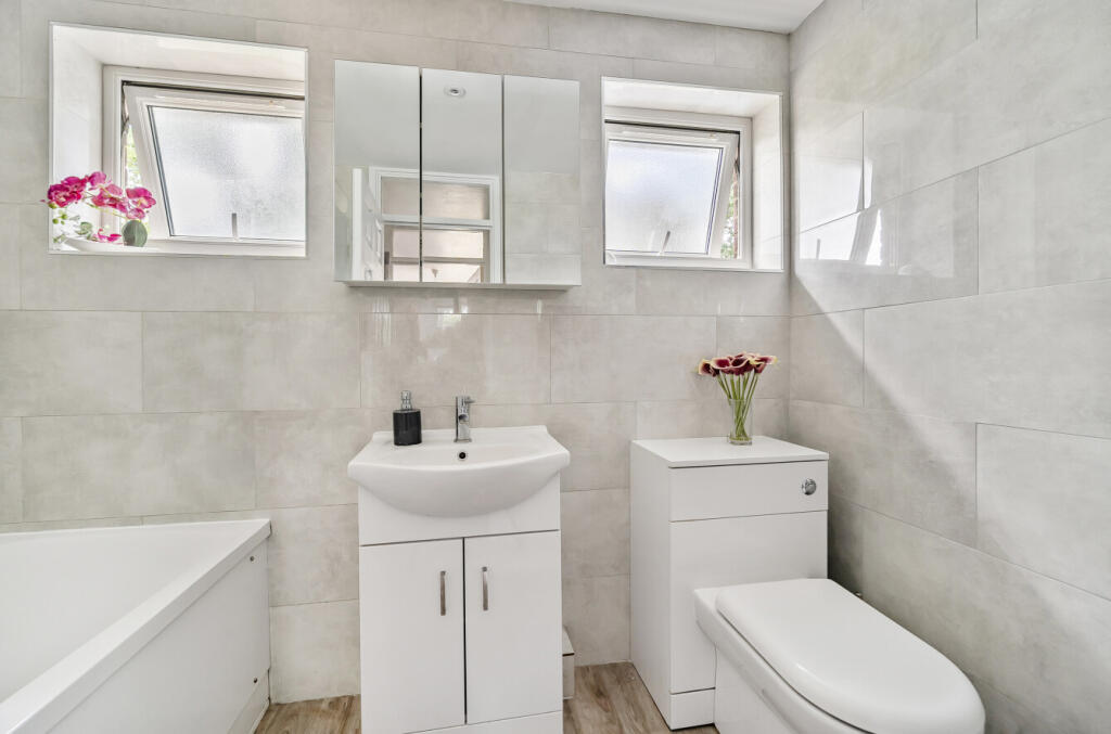 1346389-15-68b1c2...