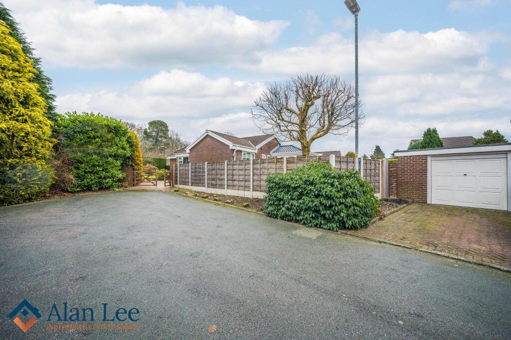 Garage and Access from Lanreath