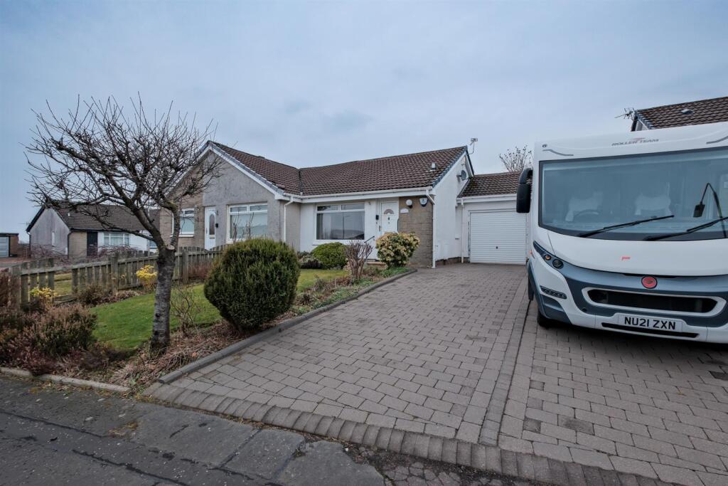 002-3 East Ave, Carluke ML8 5TS.jpg