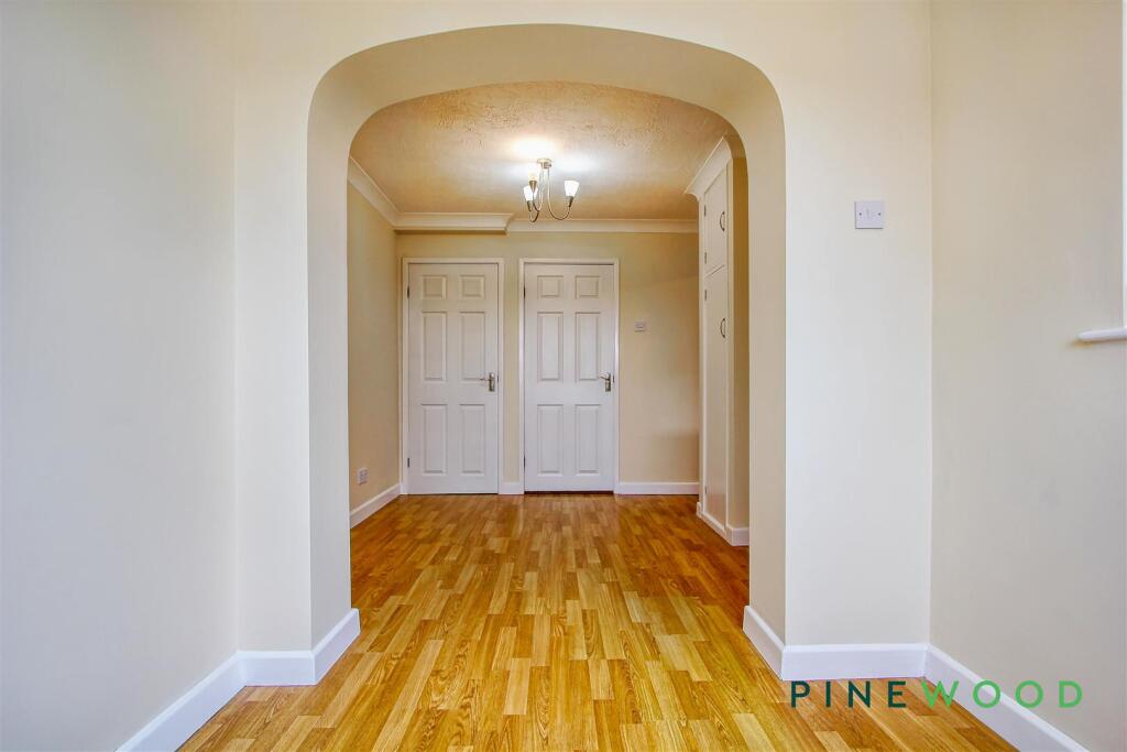 DINING ROOM / SUN ROOM