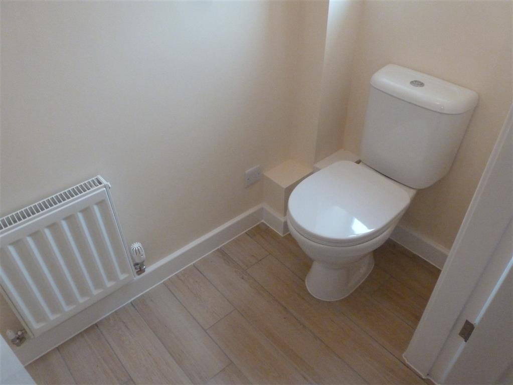Cloakroom/wc