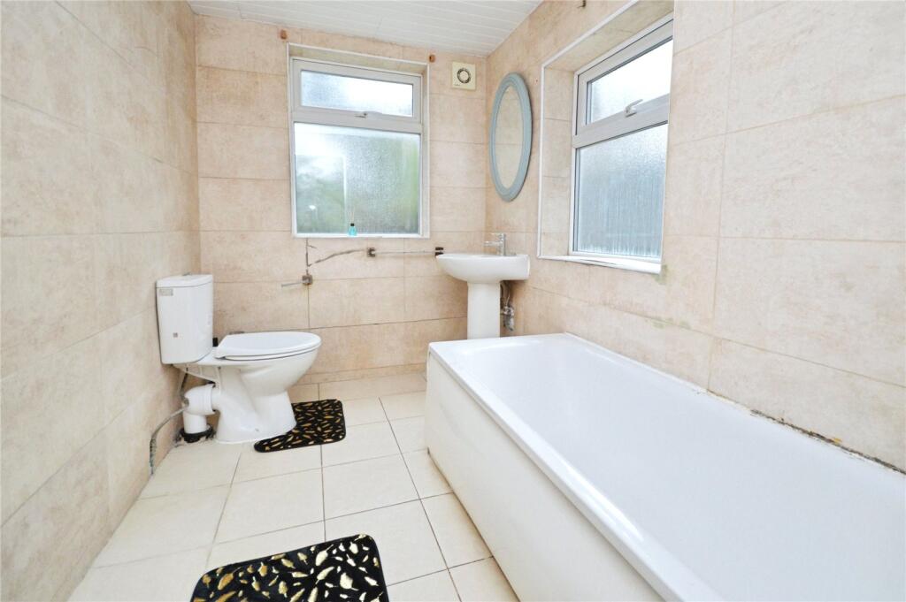 Bathroom W/C