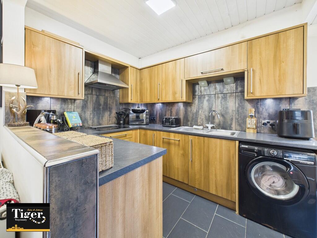 CAM03440G0-PR0428...