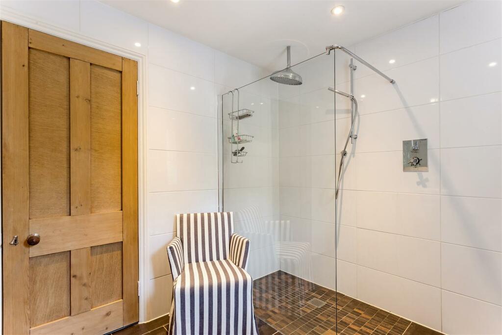 17 Dover Road fpz262992 (15).JPG