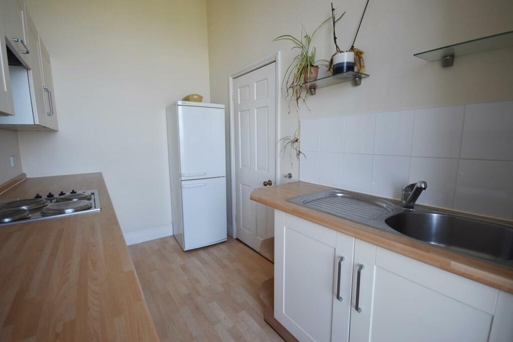 Kitchen..JPG