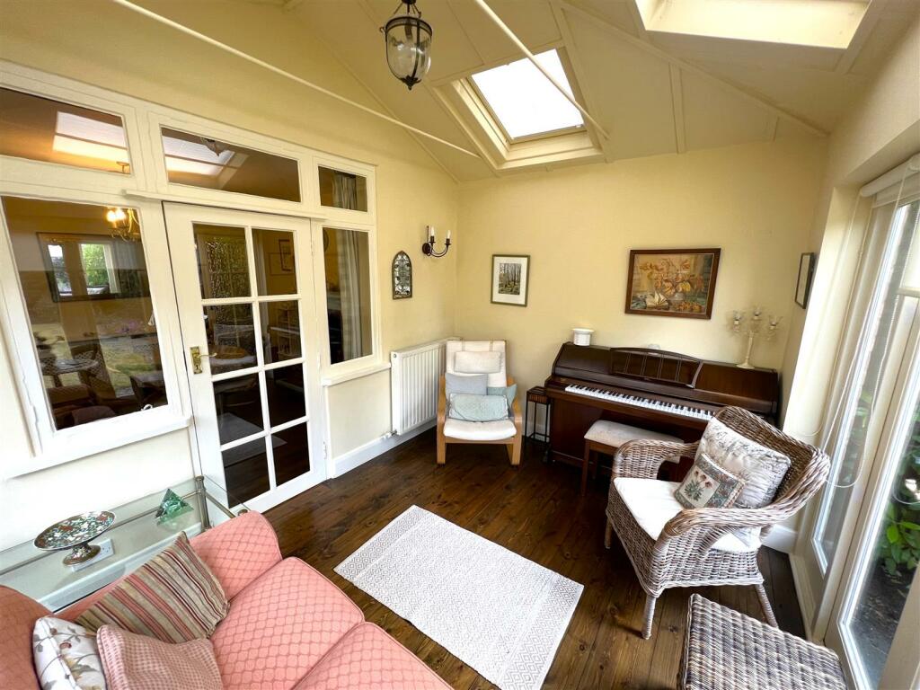 Garden Room B.JPG