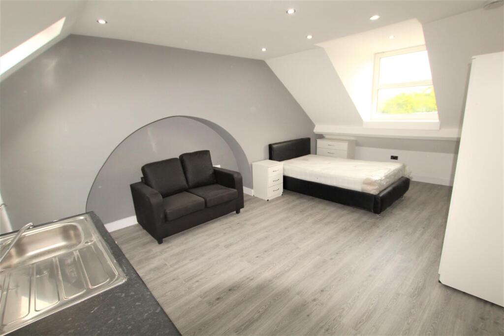 Bedroom/Lounge