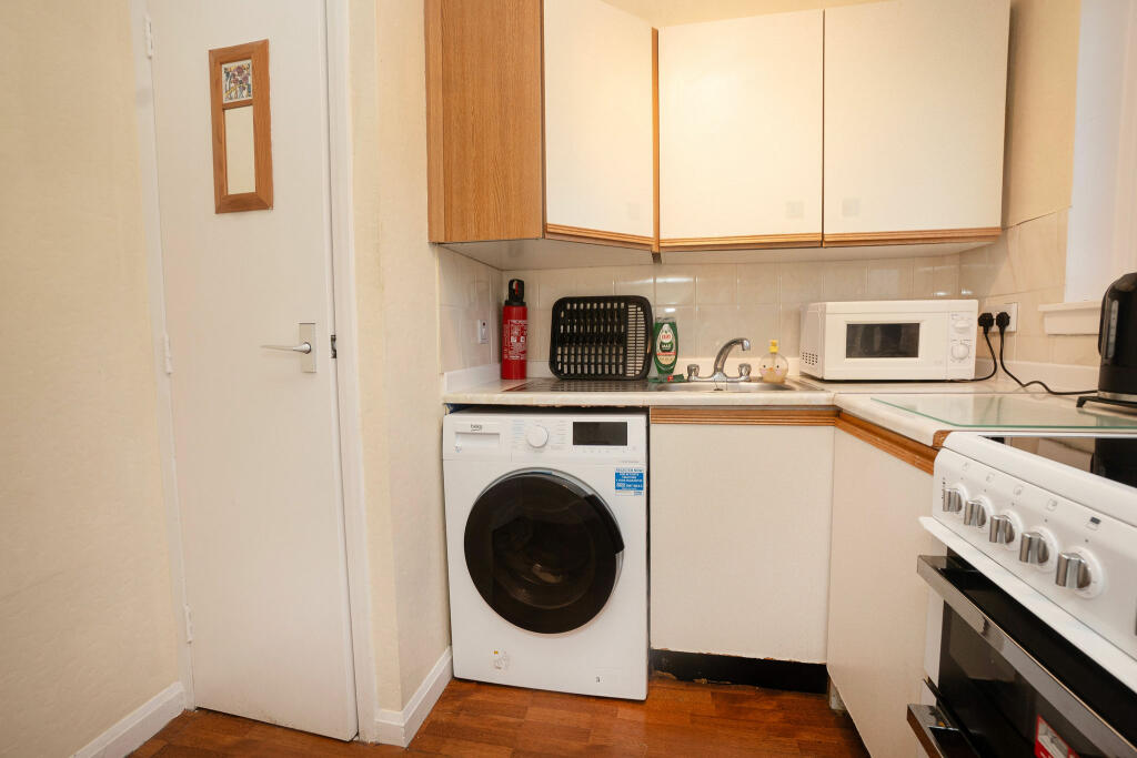 I CameronPl_Kitchen_2