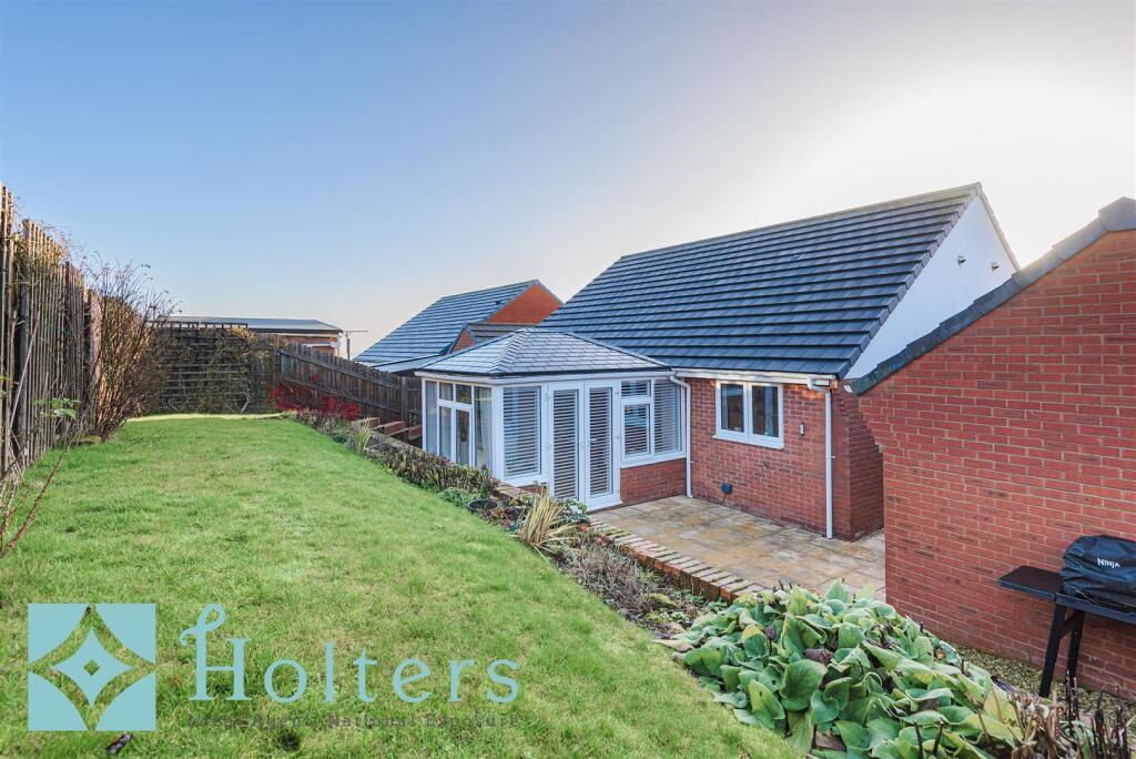 10 Highnam Crescent, Clee Hill-24.jpg