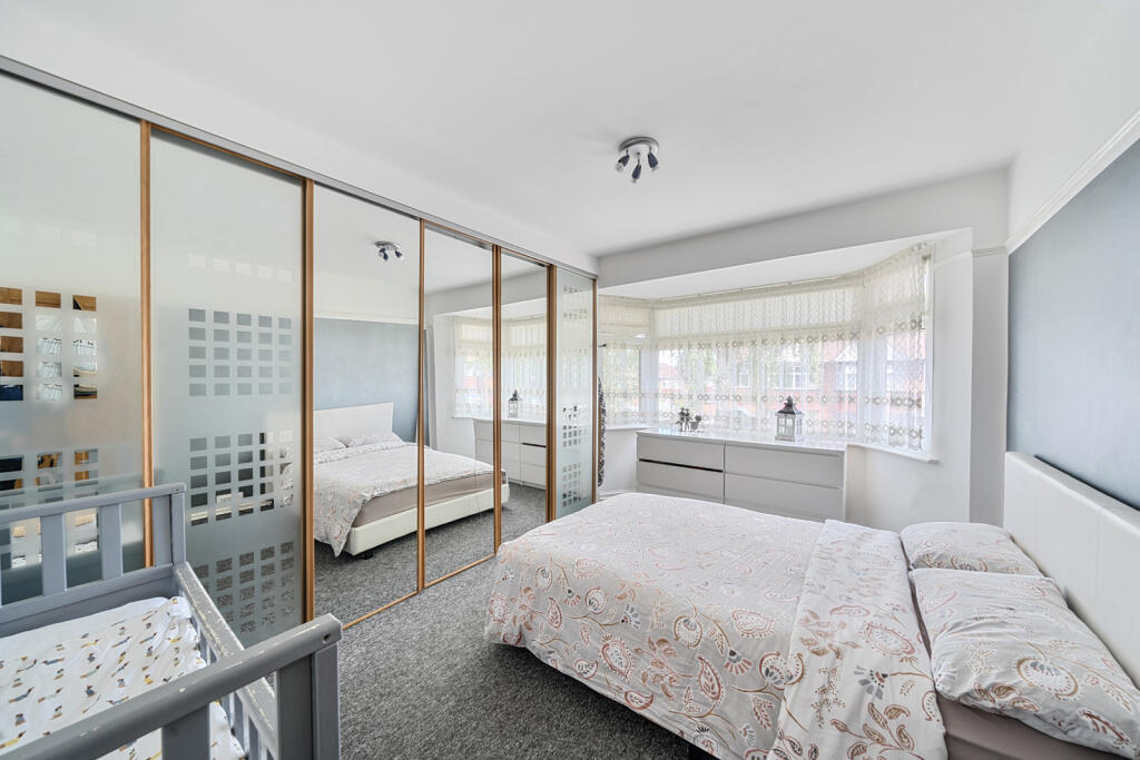 1313195-4-6859535...