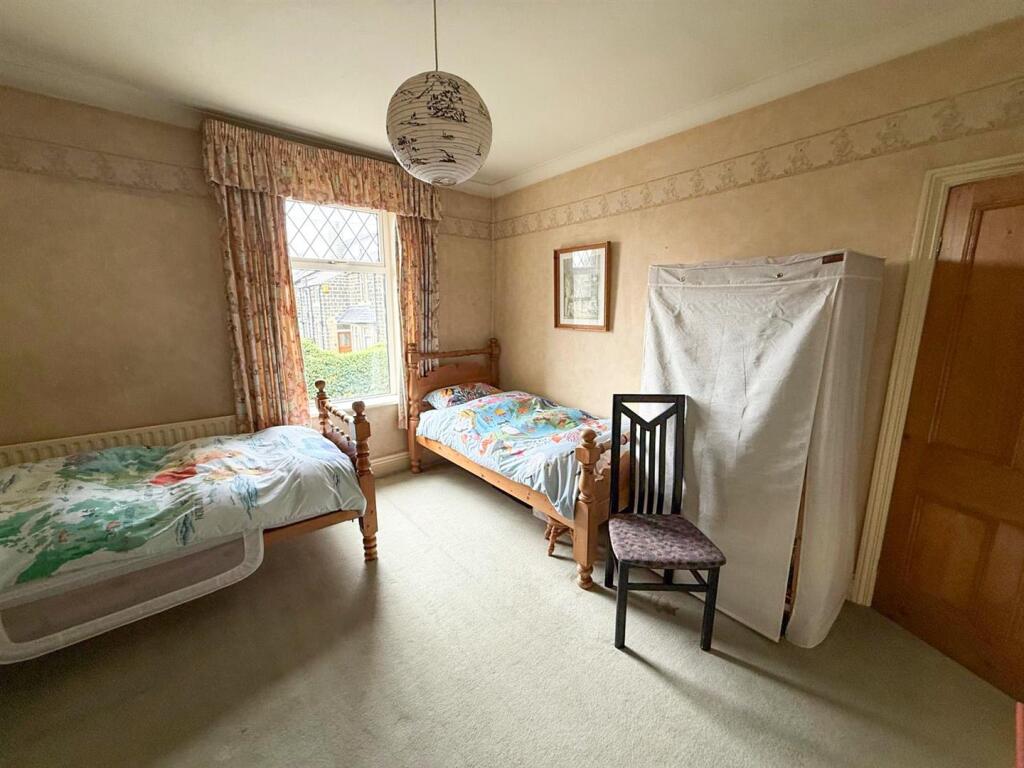 4 bed mid-terrace property, Silsden 16