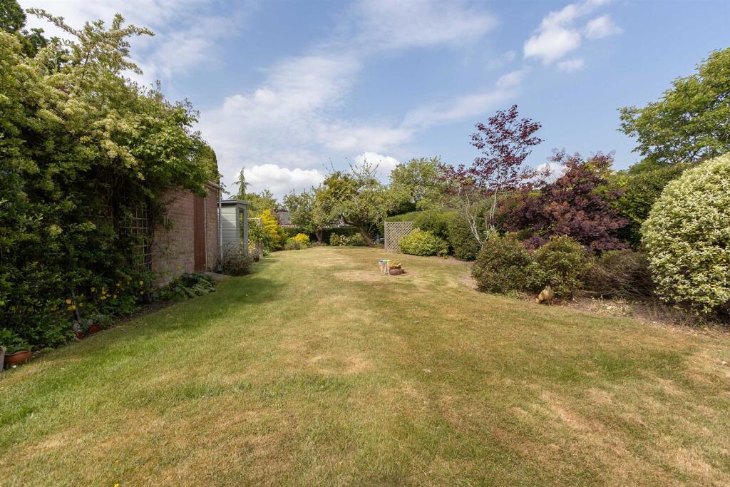 12 Longrood Road (2).jpg