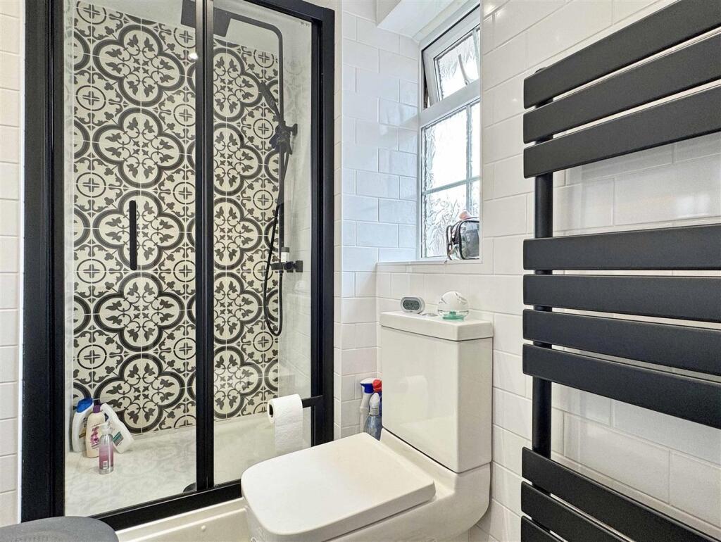 En-Suite b.jpg