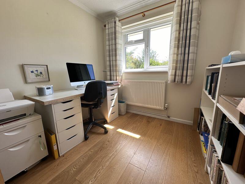 Study/bedroom 4