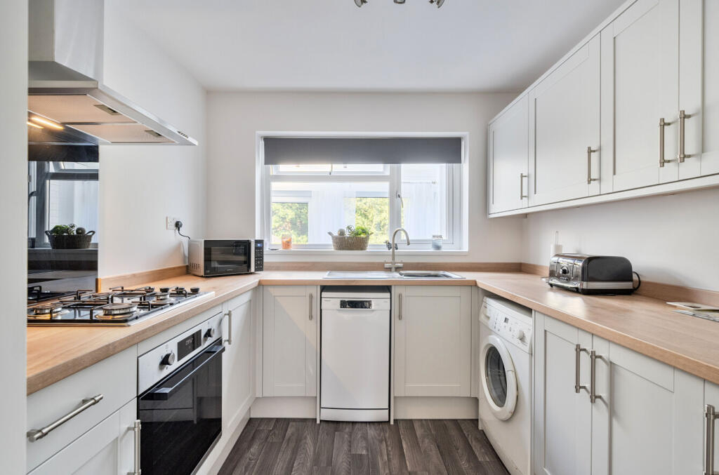 1336714-10-689b13...