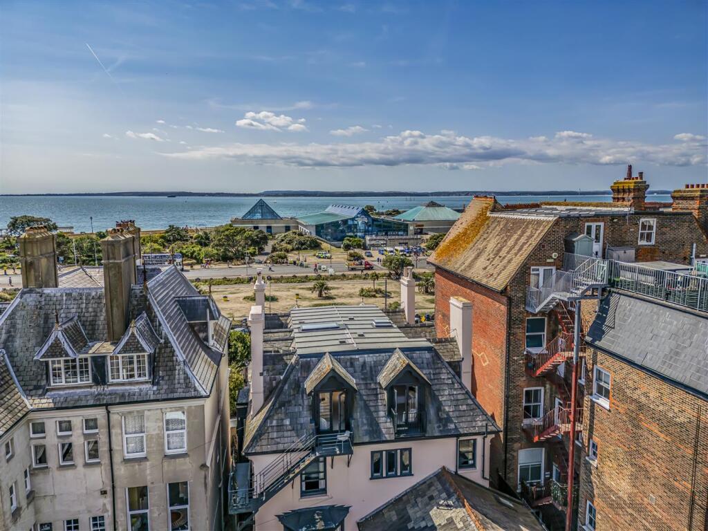 5_MS4_Penthouse_rear_aerial.JPG