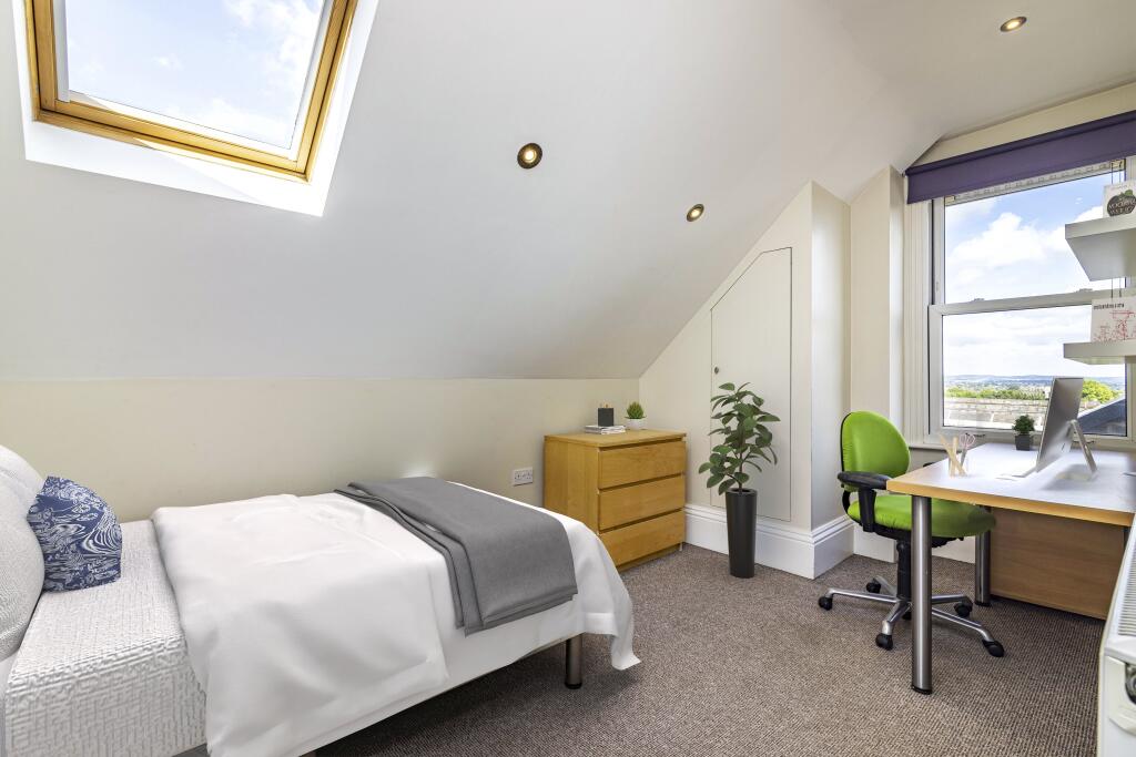 Flat 3 bedroom bedro