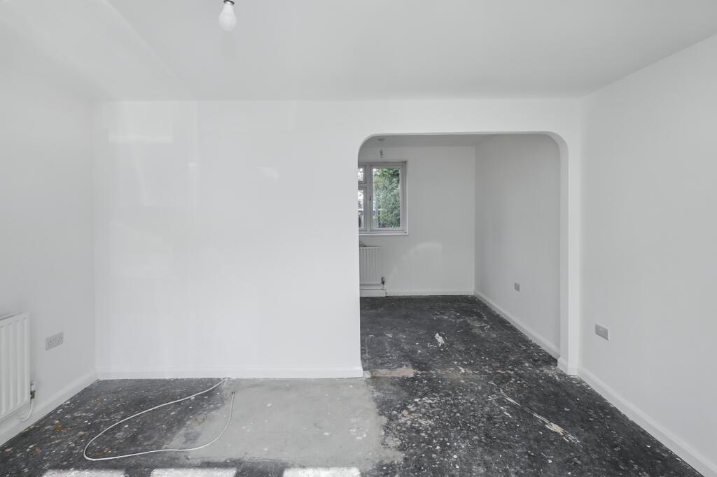 11 Beech Gardens, Dagenham, Essex, RM10 9TS
