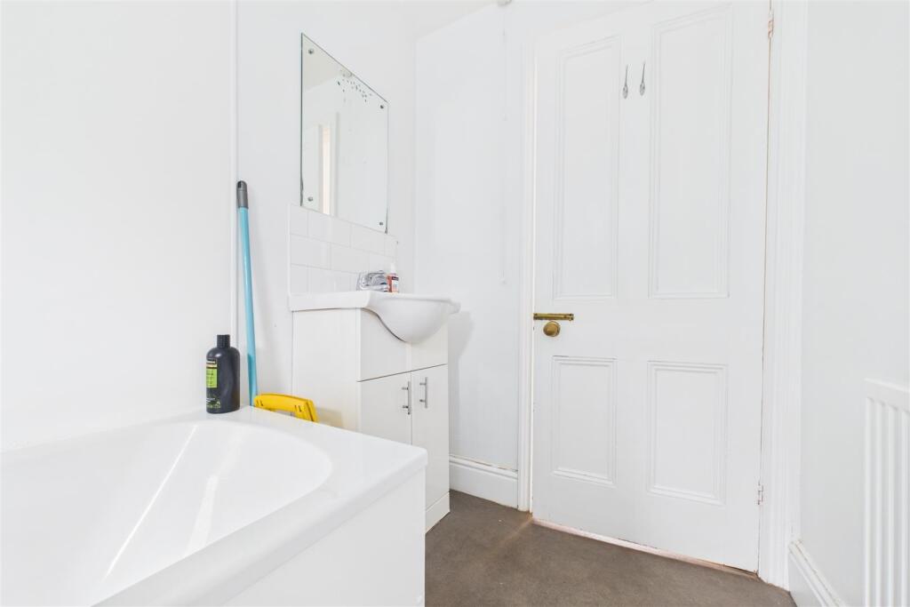 10 Osborne Villas, Kingsdown, Bristol BS2 8BP | Fr