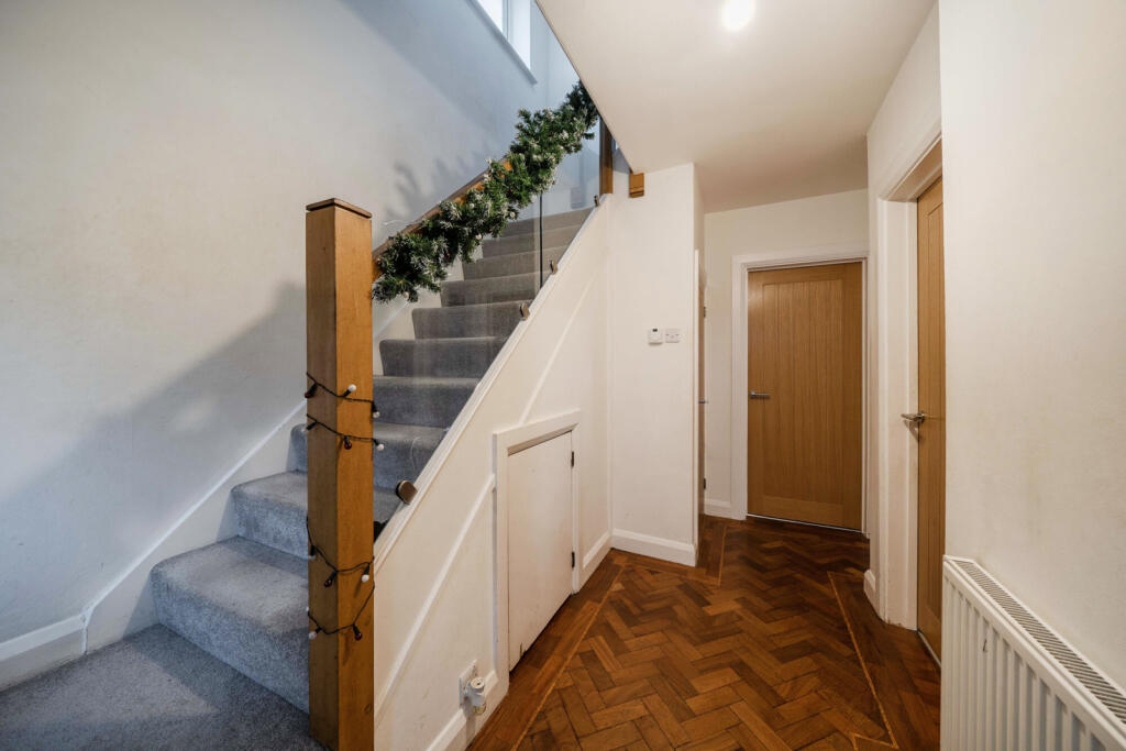 1384026-6-69246ff...