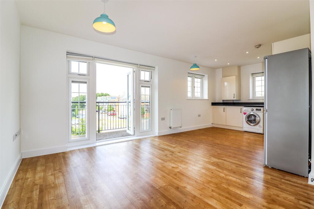 Kitchen/ Living Area